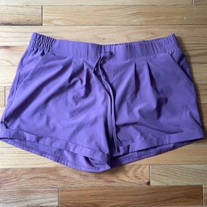 ZYIA Active Lavender Summer Shorts, Large